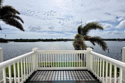 Touwnhouse à vendre à Saint Petersburg, Floride: 2 chambres, 97.83 m2 № 2147430 - photo 7