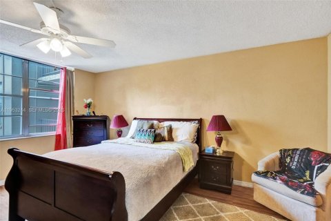 Купить кондоминиум в Лодердейл-Лейкс, Флорида 1 спальня, 65.5м2, № 2007724 - фото 13