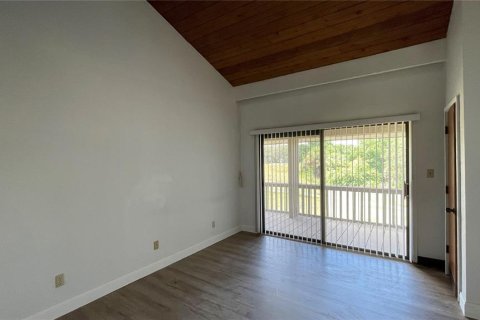 Condominio en alquiler en Haines City, Florida, 1 dormitorio, 90.49 m2 № 1765935 - foto 18