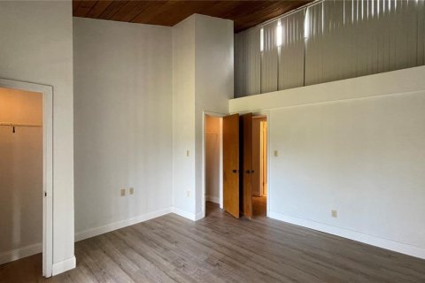 Condominio en alquiler en Haines City, Florida, 1 dormitorio, 90.49 m2 № 1765935 - foto 19