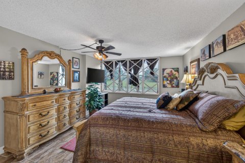 Condo in Lauderhill, Florida, 2 bedrooms № 2190954 - photo 10