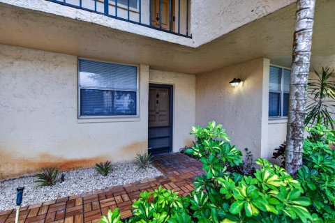 Condo in Lauderhill, Florida, 2 bedrooms  № 2190954