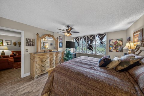 Condo in Lauderhill, Florida, 2 bedrooms № 2190954 - photo 11