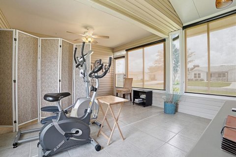 Villa ou maison à vendre à The Villages, Floride: 2 chambres, 115.2 m2 № 2221551 - photo 24