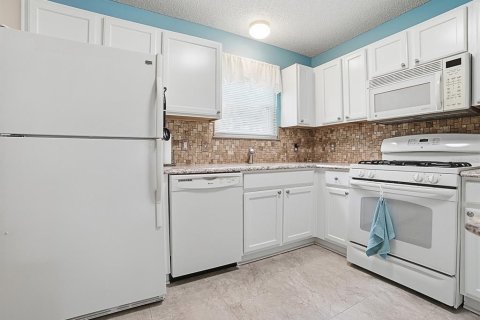Villa ou maison à vendre à The Villages, Floride: 2 chambres, 115.2 m2 № 2221551 - photo 7