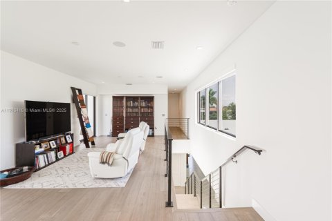 Villa ou maison à vendre à Weston, Floride: 5 chambres, 498.7 m2 № 1973935 - photo 25