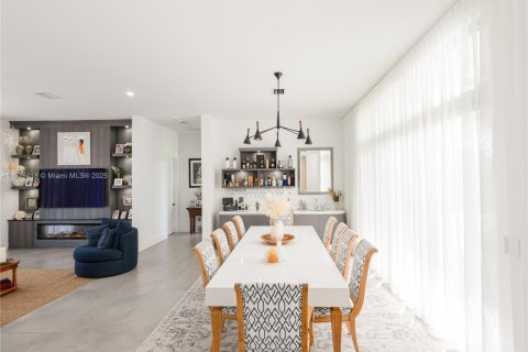 Villa ou maison à vendre à Weston, Floride: 5 chambres, 498.7 m2 № 1973935 - photo 16