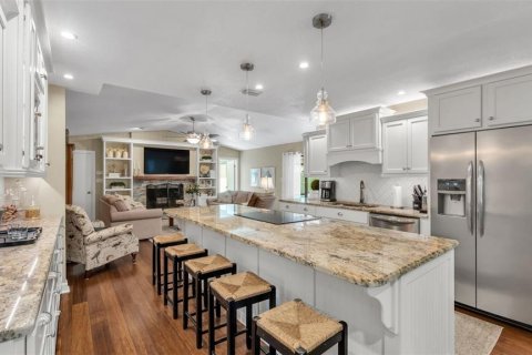 Villa ou maison à vendre à Auburndale, Floride: 4 chambres, 237.46 m2 № 2216194 - photo 9