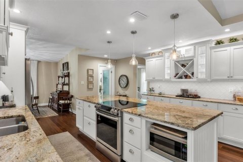 Villa ou maison à vendre à Auburndale, Floride: 4 chambres, 237.46 m2 № 2216194 - photo 11