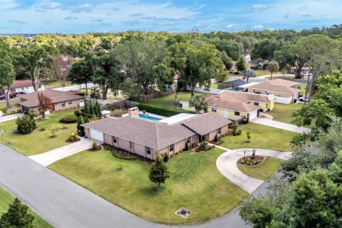 Villa ou maison à vendre à Auburndale, Floride: 4 chambres, 237.46 m2 № 2216194 - photo 6