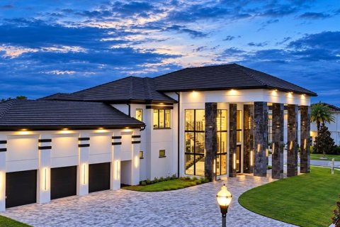 House in Four Corners, Florida 4 bedrooms, 479.56 sq.m. № 2361377