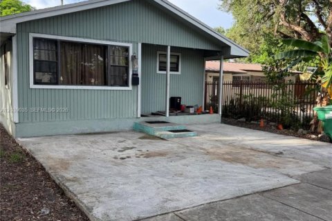 Villa ou maison à Miami, Floride 3 chambres, 94.2 m2 № 2168724