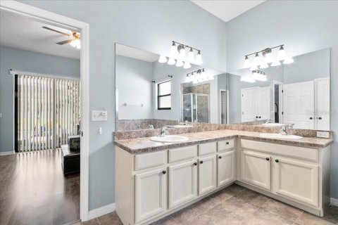 House in Davenport, Florida 6 bedrooms, 269.51 sq.m. № 1825332 - photo 15