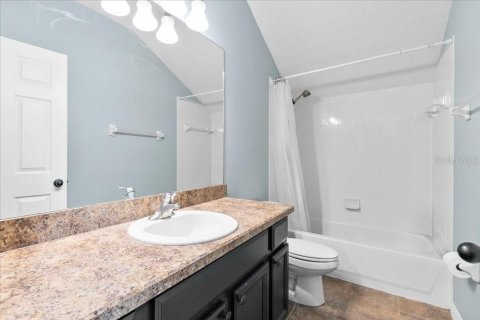 House in Davenport, Florida 6 bedrooms, 269.51 sq.m. № 1825332 - photo 19