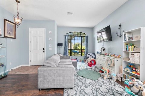House in Davenport, Florida 6 bedrooms, 269.51 sq.m. № 1825332 - photo 4
