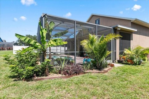 House in Davenport, Florida 6 bedrooms, 269.51 sq.m. № 1825332 - photo 28