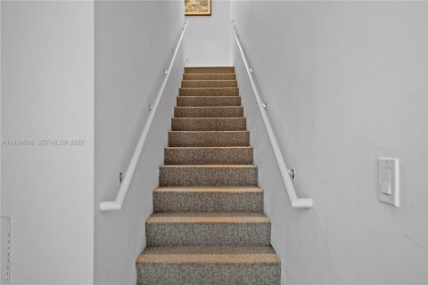 Купить кондоминиум в Майами, Флорида 2 спальни, 190.26м2, № 1997570 - фото 10