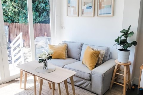 Купить виллу или дом в Майами, Флорида 3 спальни, 147.53м2, № 1989886 - фото 26