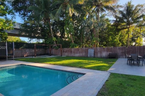 Купить виллу или дом в Майами, Флорида 3 спальни, 147.53м2, № 1989886 - фото 21