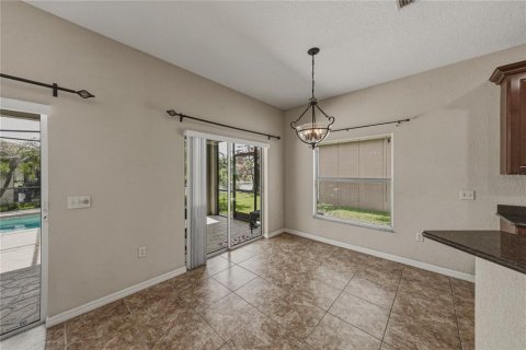 House in Lake Wales, Florida 3 bedrooms, 179.12 sq.m. № 2150971 - photo 13