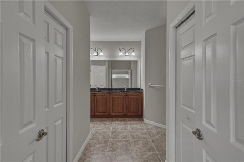 House in Lake Wales, Florida 3 bedrooms, 179.12 sq.m. № 2150971 - photo 29