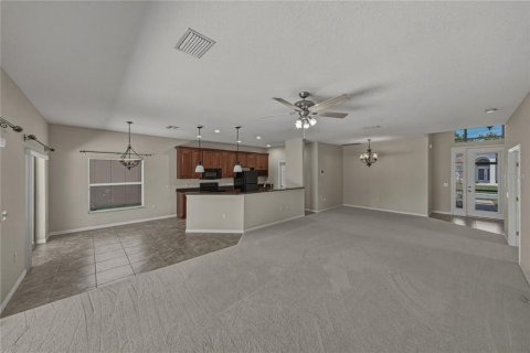 House in Lake Wales, Florida 3 bedrooms, 179.12 sq.m. № 2150971 - photo 9