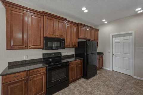 House in Lake Wales, Florida 3 bedrooms, 179.12 sq.m. № 2150971 - photo 19