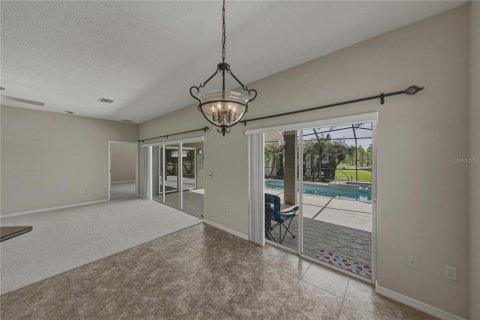 House in Lake Wales, Florida 3 bedrooms, 179.12 sq.m. № 2150971 - photo 14