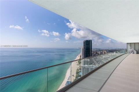 Condo in Sunny Isles Beach, Florida, 4 bedrooms  № 2194679 - photo 7