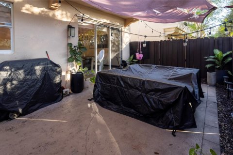 Купить таунхаус в Майами, Флорида 3 спальни, 163.32м2, № 2008021 - фото 27