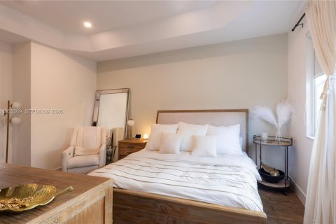 Купить таунхаус в Майами, Флорида 3 спальни, 163.32м2, № 2008021 - фото 17