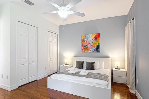 Casa en venta en Kissimmee, Florida, 6 dormitorios, 315.77 m2 № 1757874 - foto 30