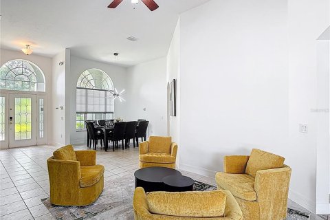 Casa en venta en Kissimmee, Florida, 6 dormitorios, 315.77 m2 № 1757874 - foto 16