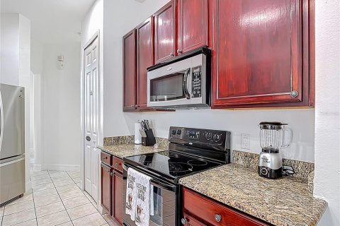 Casa en venta en Kissimmee, Florida, 6 dormitorios, 315.77 m2 № 1757874 - foto 14