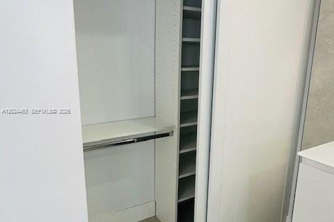 Снять в аренду виллу или дом в Майами, Флорида 3 спальни, 144.93м2, № 2087635 - фото 24