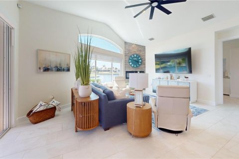 Villa ou maison à vendre à Punta Gorda, Floride: 4 chambres, 256.69 m2 № 2150186 - photo 28