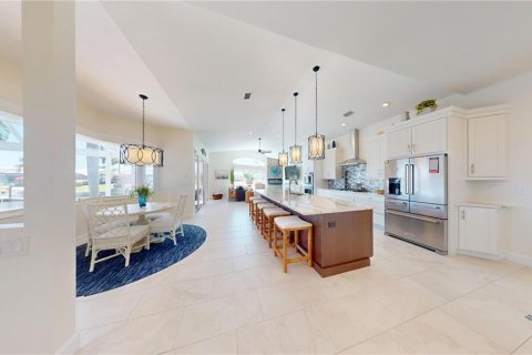 Villa ou maison à vendre à Punta Gorda, Floride: 4 chambres, 256.69 m2 № 2150186 - photo 16