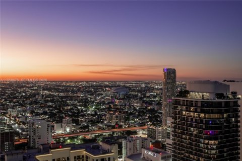 Copropriété à vendre à Miami, Floride: 3 chambres, 164.44 m2 № 2018052 - photo 7