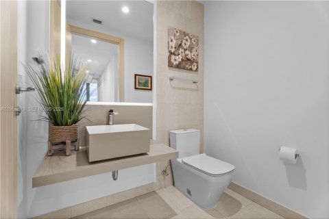 Copropriété à vendre à Miami, Floride: 3 chambres, 164.44 m2 № 2018052 - photo 28