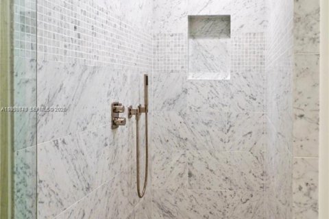 Copropriété à vendre à Miami, Floride: 3 chambres, 164.44 m2 № 2018052 - photo 22