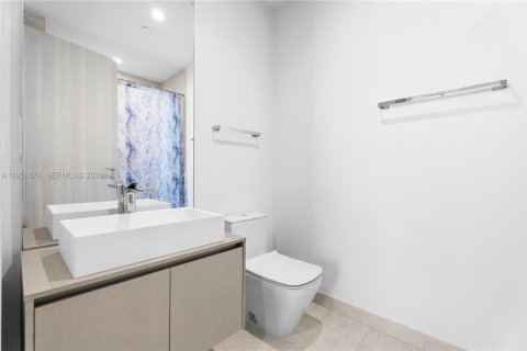 Copropriété à vendre à Miami, Floride: 3 chambres, 164.44 m2 № 2018052 - photo 27