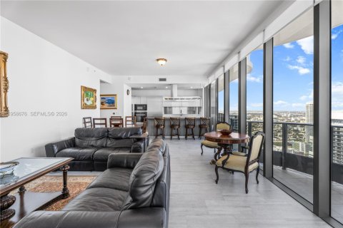 Copropriété à vendre à Miami, Floride: 3 chambres, 164.44 m2 № 2018052 - photo 16