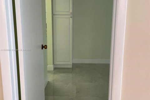 Купить кондоминиум в Маргит, Флорида 1 спальня, 66.89м2, № 2035836 - фото 7