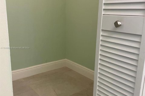 Купить кондоминиум в Маргит, Флорида 1 спальня, 66.89м2, № 2035836 - фото 14