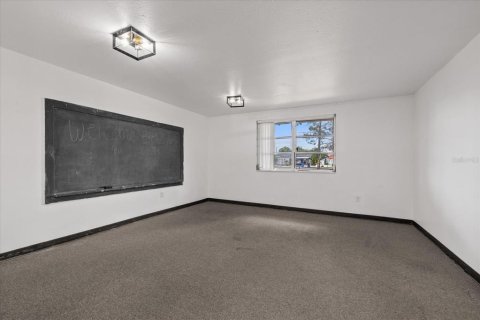 Commercial property in Tampa, Florida № 2114345 - photo 25