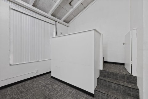 Commercial property in Tampa, Florida № 2114345 - photo 23