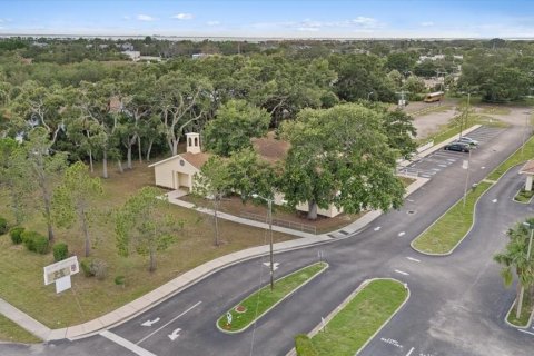 Commercial property in Tampa, Florida № 2114345 - photo 2