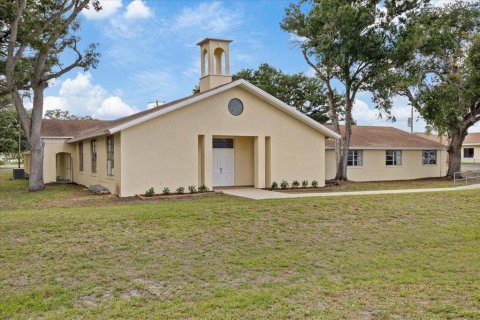 Commercial property in Tampa, Florida № 2114345 - photo 16