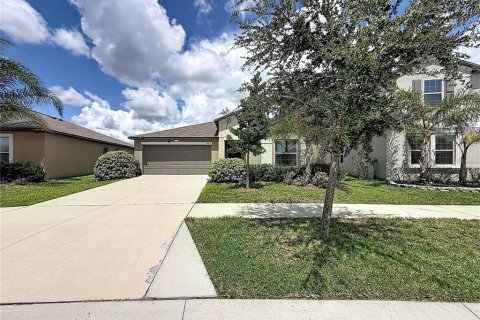 House in Sun City Center, Florida 4 bedrooms, 179.77 sq.m. № 2302718