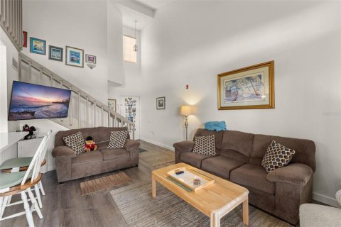 Touwnhouse à vendre à Kissimmee, Floride: 2 chambres, 94.02 m2 № 2419328 - photo 4